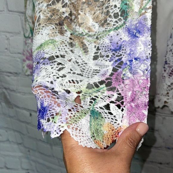 Delicate Floral Open Front Blouse W/ Attached Tank and Jeweled Necklace Ensemble - Picture 4 of 14